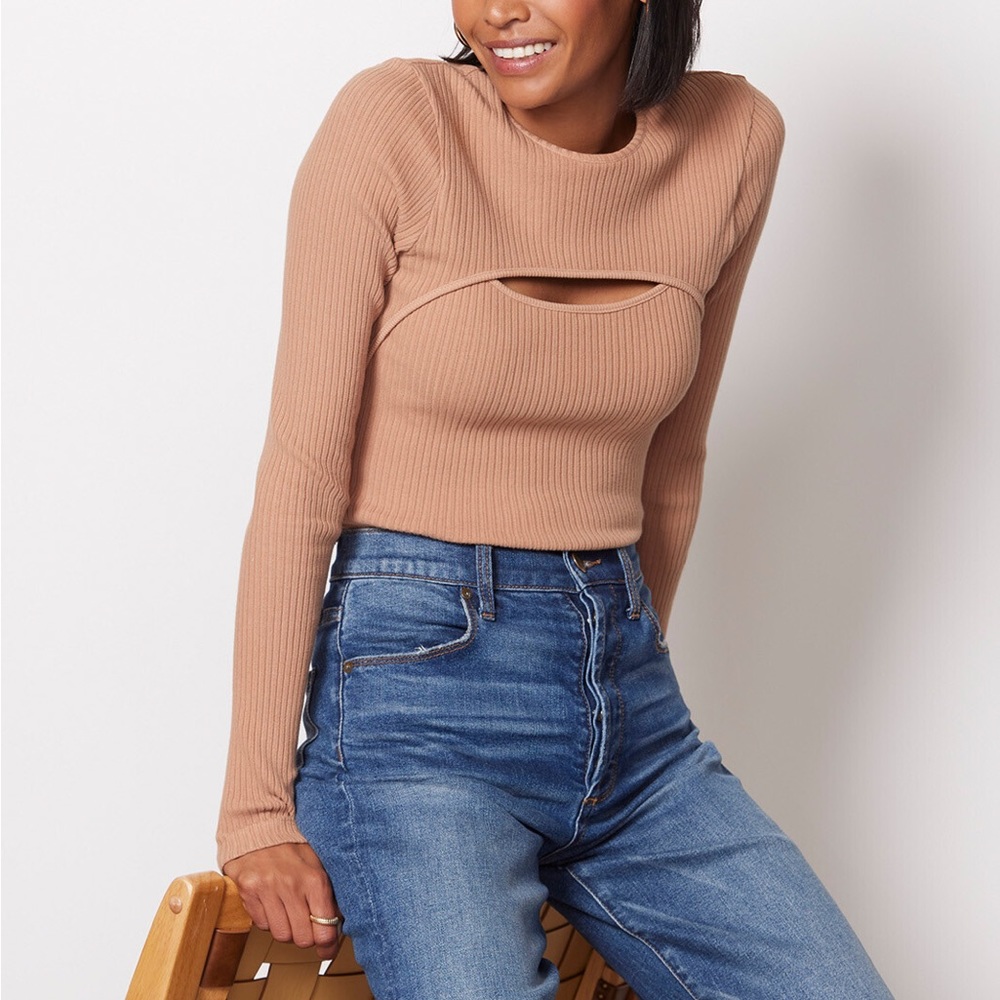 Ribbed Cutout Long-Sleeve Crop Top - Tan